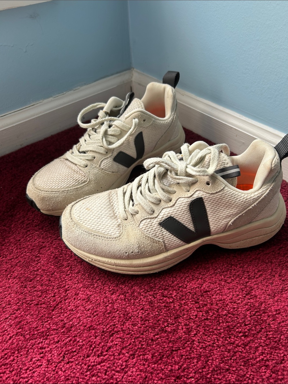 Veja Cream Sneakers with Black V Accent